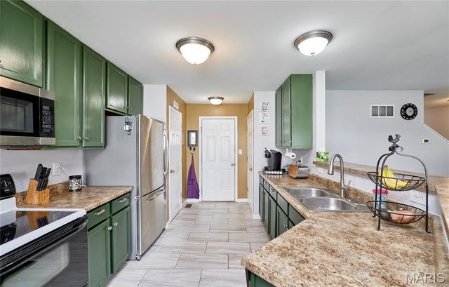 1351 New Charter Lane, O'fallon, MO 63366