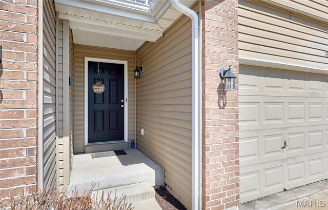 1351 New Charter Lane, O'fallon, MO 63366