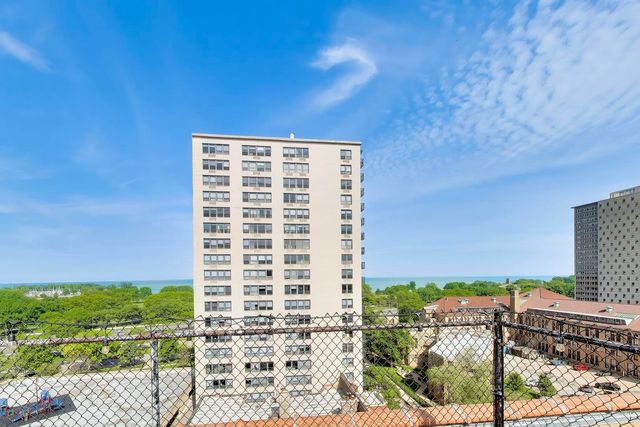 708 W BITTERSWEET Place 1003, Chicago, IL 60613