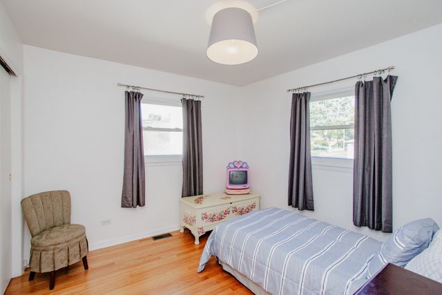 450 E Palatine Road, Palatine, IL 60067