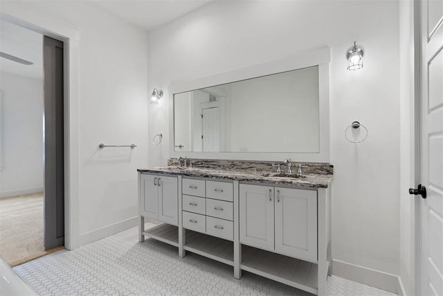 29 Water Street 5, Carlton Landing, OK 74432