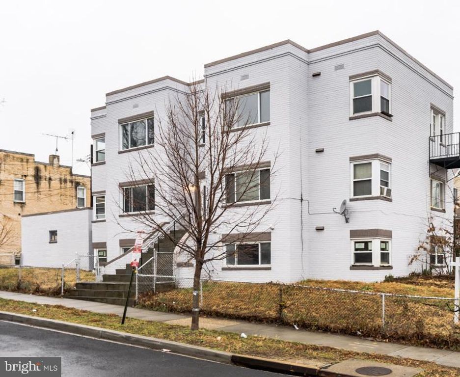 701 MADISON ST NW, Washington, DC 20011