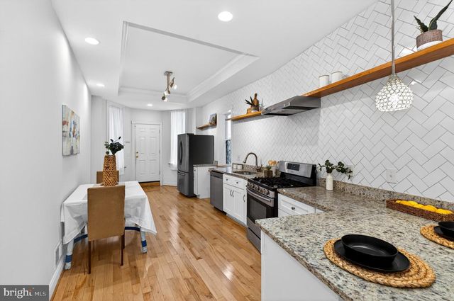 722 LENNOX ST, Baltimore, MD 21217