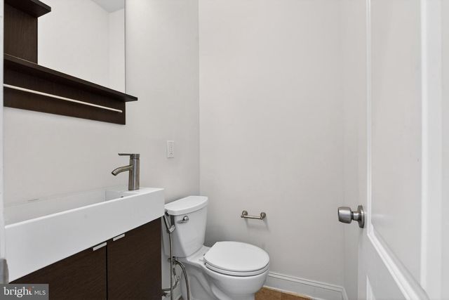722 LENNOX ST, Baltimore, MD 21217