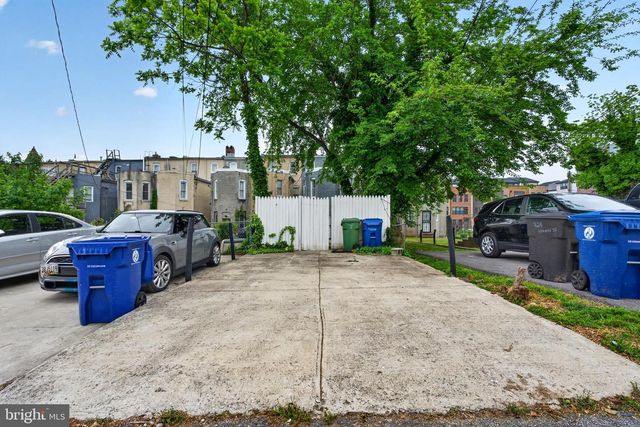 722 LENNOX ST, Baltimore, MD 21217