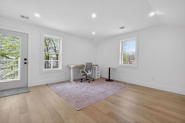 17 Manning St 17, Medford, MA 02155