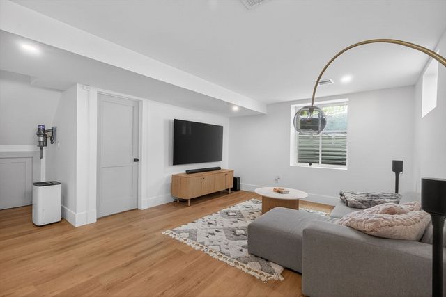 17 Manning St 17, Medford, MA 02155