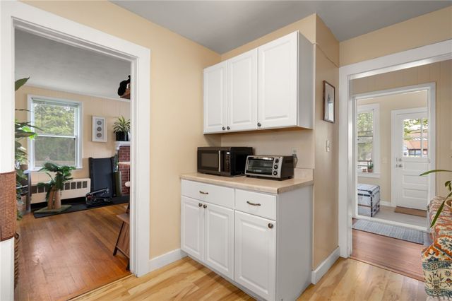 7 Clarke Street, Jamestown, RI 02835
