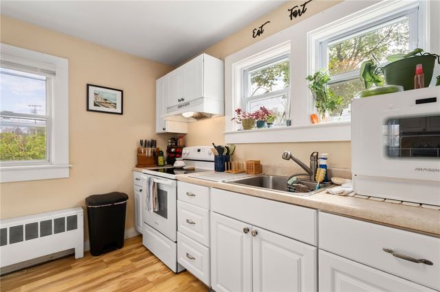 7 Clarke Street, Jamestown, RI 02835