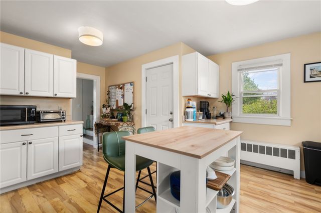 7 Clarke Street, Jamestown, RI 02835