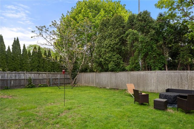 7 Clarke Street, Jamestown, RI 02835