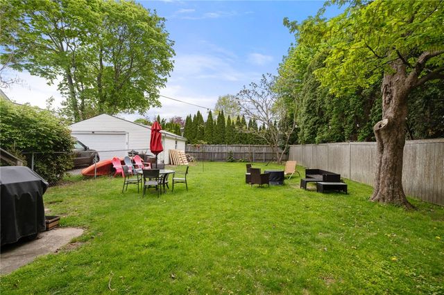 7 Clarke Street, Jamestown, RI 02835