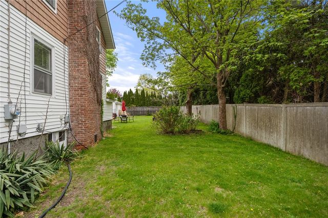 7 Clarke Street, Jamestown, RI 02835