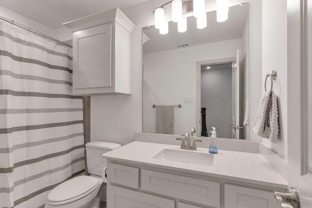 1900 Melinda Lane, Farmers Branch, TX 75234