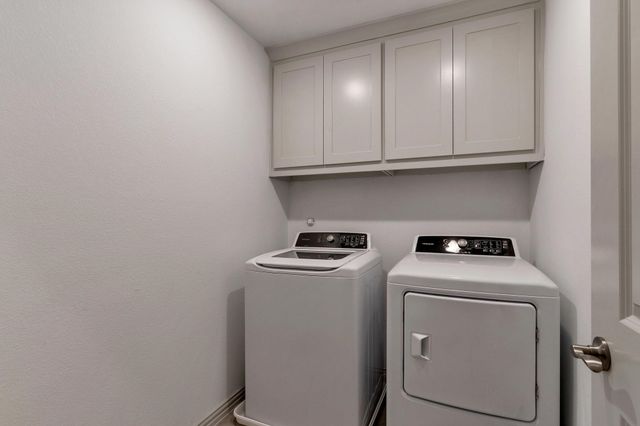 1900 Melinda Lane, Farmers Branch, TX 75234