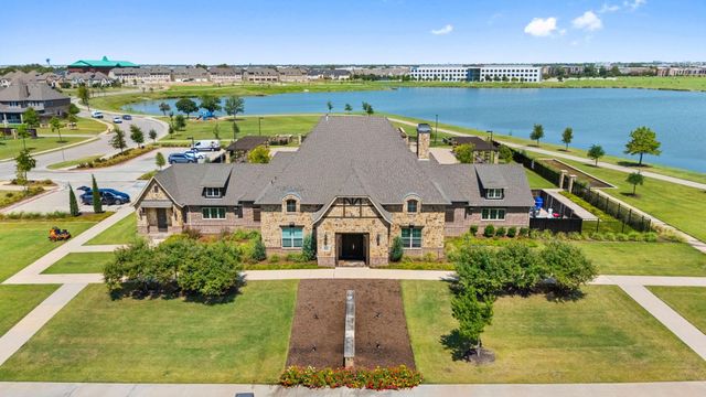 1900 Melinda Lane, Farmers Branch, TX 75234