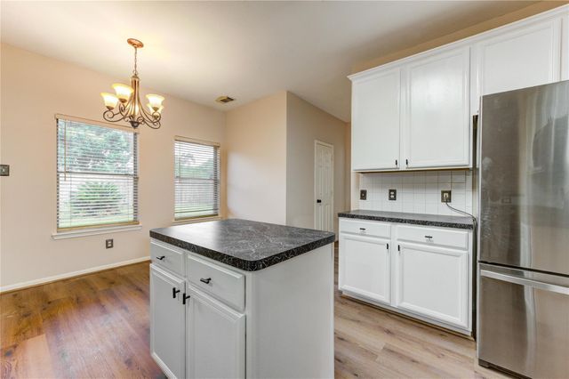1223 Oak Canyon Lane, Richmond, TX 77469