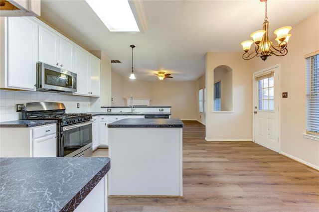 1223 Oak Canyon Lane, Richmond, TX 77469