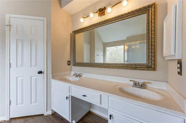 1223 Oak Canyon Lane, Richmond, TX 77469