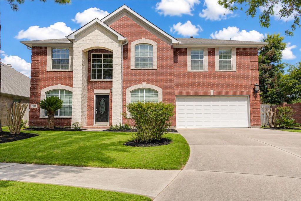 1223 Oak Canyon Lane, Richmond, TX 77469