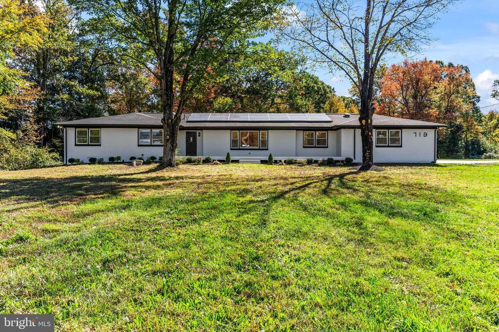 719 MANNING RD E, Accokeek, MD 20607