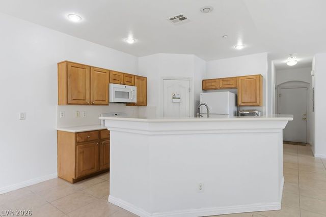 5551 Box Cars Court 103, Las Vegas, NV 89122