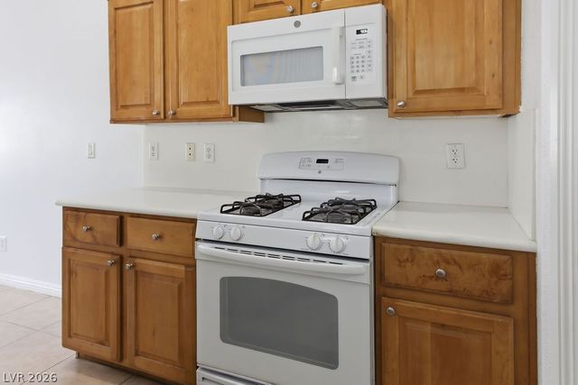 5551 Box Cars Court 103, Las Vegas, NV 89122