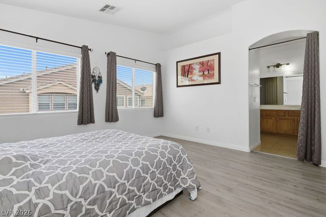 5551 Box Cars Court 103, Las Vegas, NV 89122