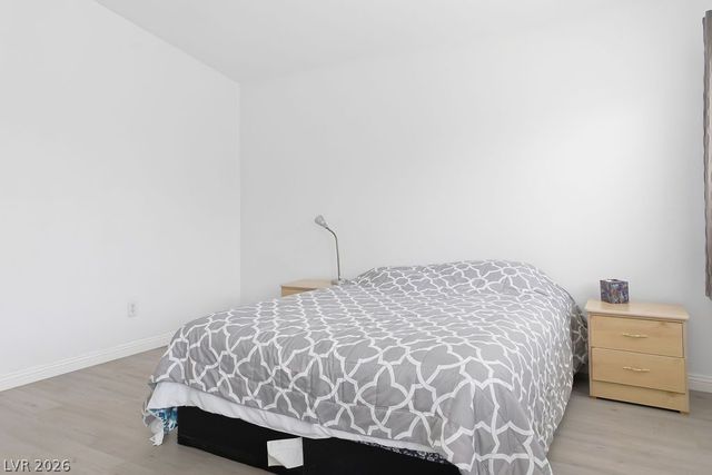 5551 Box Cars Court 103, Las Vegas, NV 89122