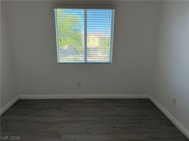 5551 Box Cars Court 103, Las Vegas, NV 89122