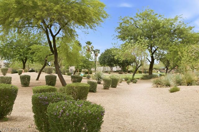 5551 Box Cars Court 103, Las Vegas, NV 89122