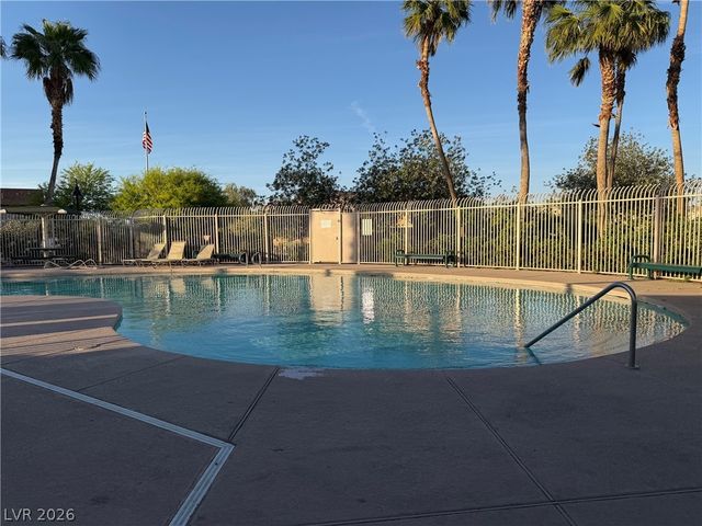 5551 Box Cars Court 103, Las Vegas, NV 89122