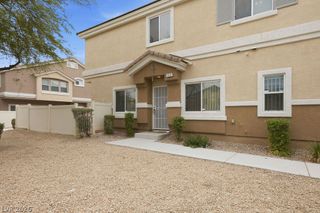 5551 Box Cars Court 103, Las Vegas, NV 89122