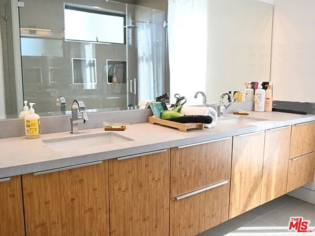 1410 Coronado Terrace A, Los Angeles, CA 90026