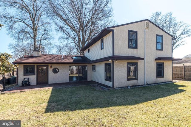 43 THIMBLEBERRY LN, Levittown, PA 19054