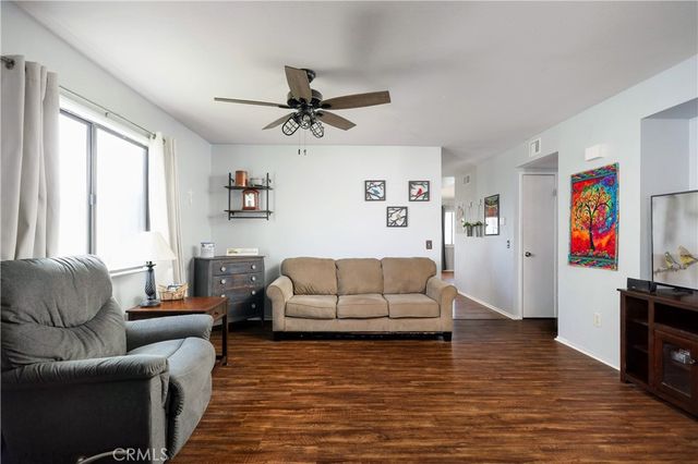 42918 Pearlwood Drive, Lancaster, CA 93536