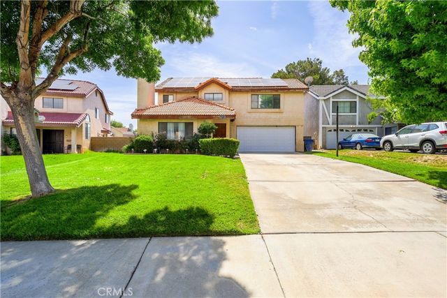 42918 Pearlwood Drive, Lancaster, CA 93536