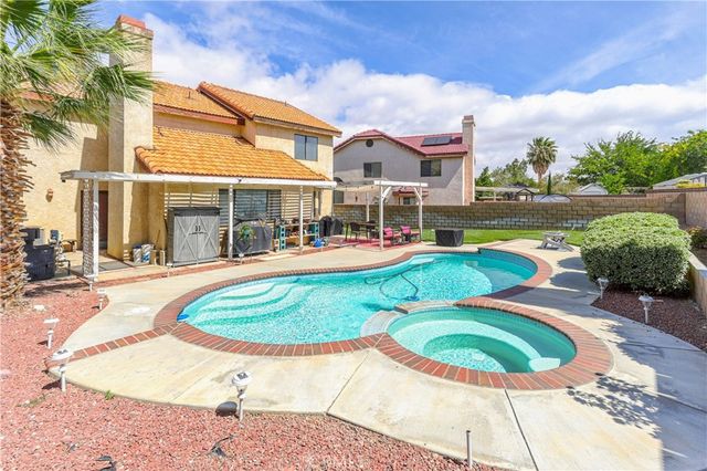 42918 Pearlwood Drive, Lancaster, CA 93536
