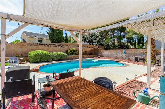 42918 Pearlwood Drive, Lancaster, CA 93536