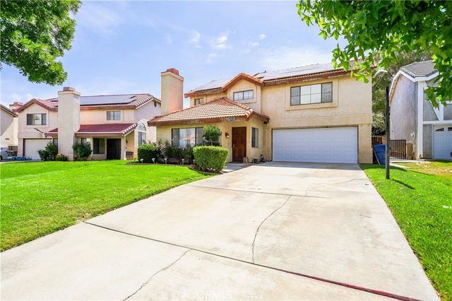 42918 Pearlwood Drive, Lancaster, CA 93536