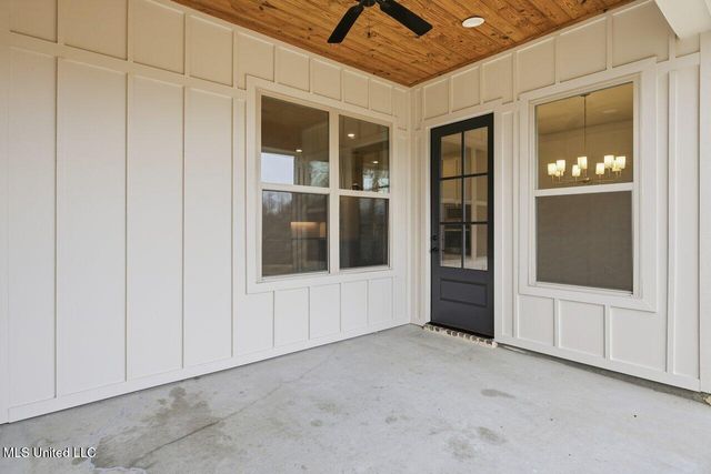 180 Catherine Boulevard, Clinton, MS 39056