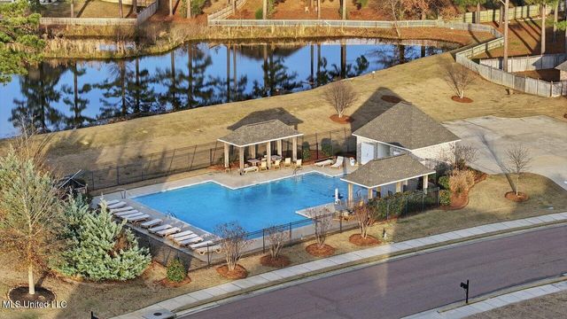 180 Catherine Boulevard, Clinton, MS 39056