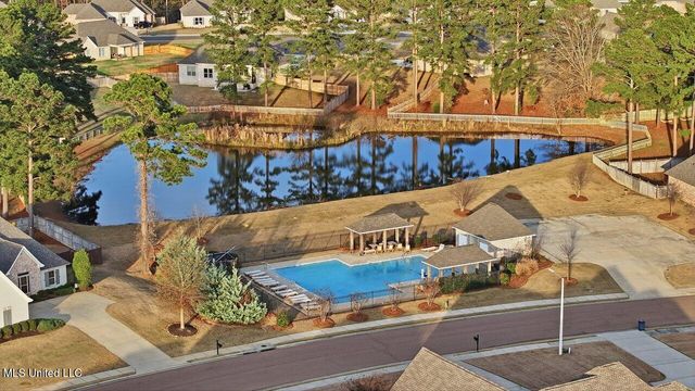 180 Catherine Boulevard, Clinton, MS 39056