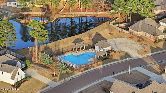 180 Catherine Boulevard, Clinton, MS 39056