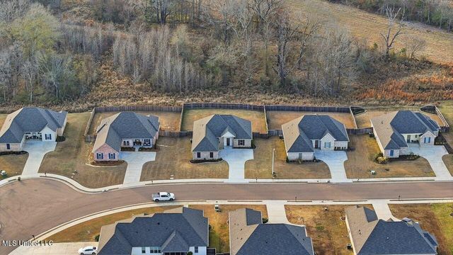 180 Catherine Boulevard, Clinton, MS 39056