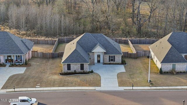 180 Catherine Boulevard, Clinton, MS 39056