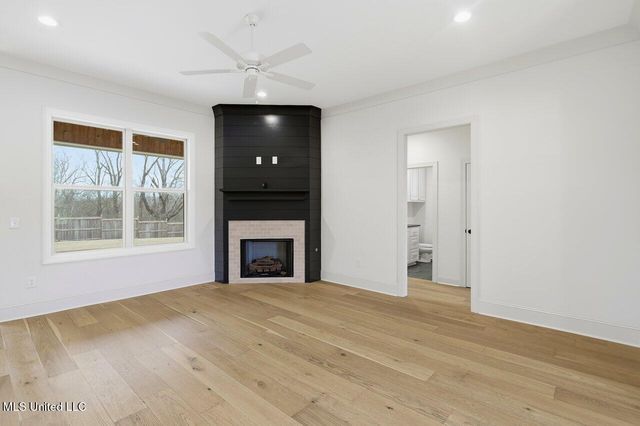 180 Catherine Boulevard, Clinton, MS 39056