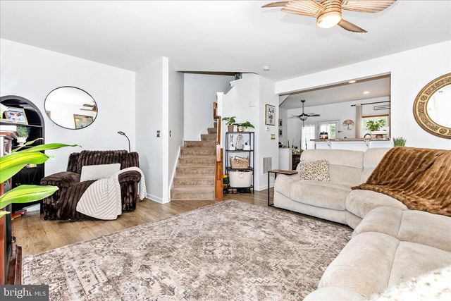 79 TIDEWATER TER, Falling Waters, WV 25419