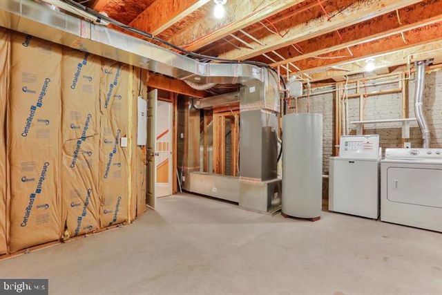 79 TIDEWATER TER, Falling Waters, WV 25419