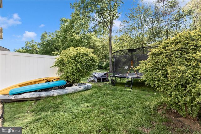 79 TIDEWATER TER, Falling Waters, WV 25419